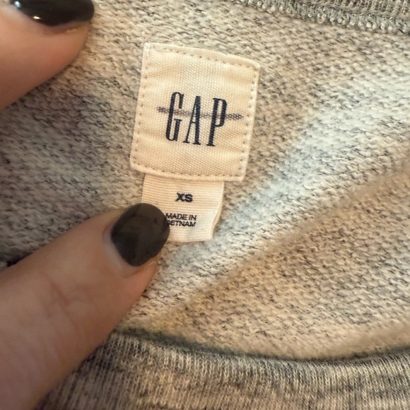 GAP Gray Sweatshirt with Silver Stripes - Picture 6 of 6